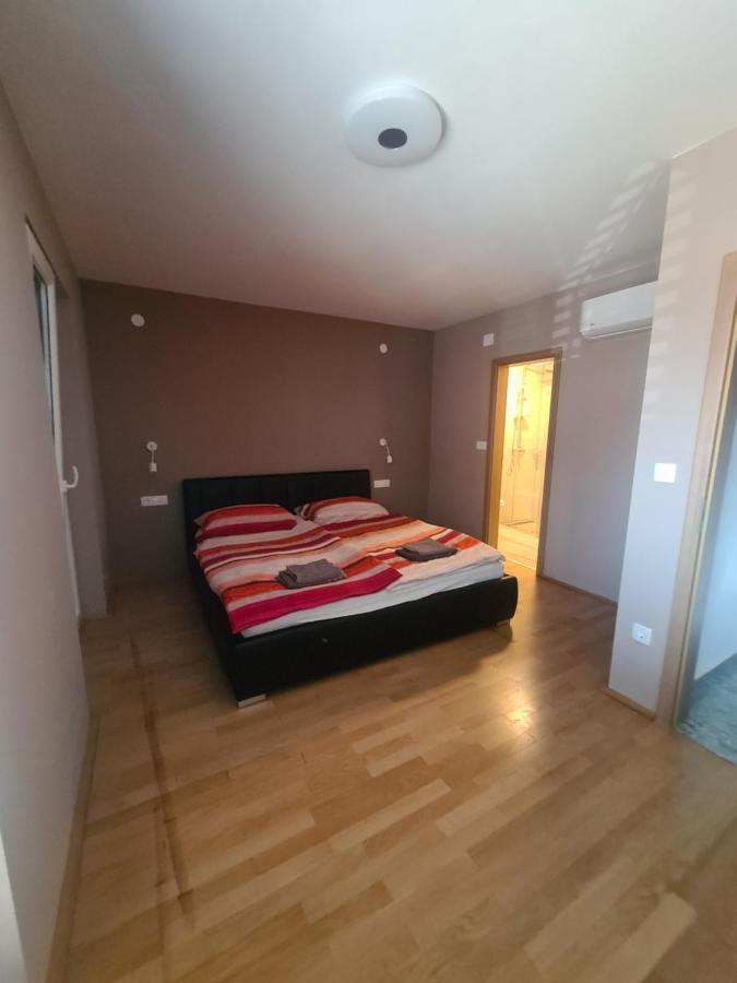 Villa Carpe Diem Vantacici Exteriör bild